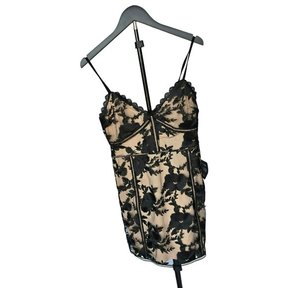 NWT Lulus Black Floral Lace Embroidered Camisole Size S - Picture 1 of 4